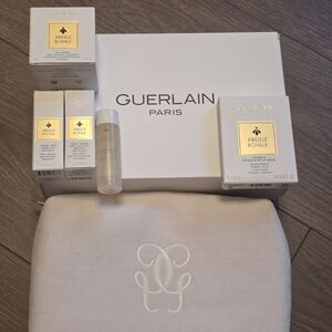 Guerlain Abeille Royale Skincare Set in White